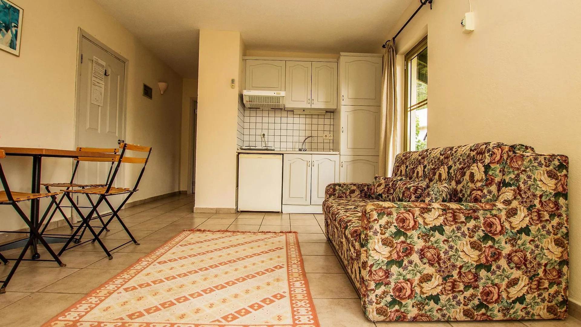 Sarigul Apart İçmeler Apart Otel